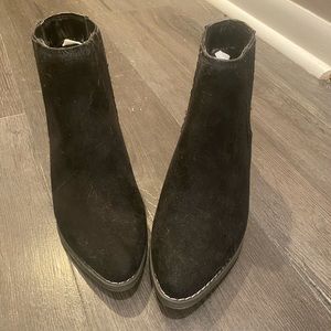 Universal Thread Black booties 6